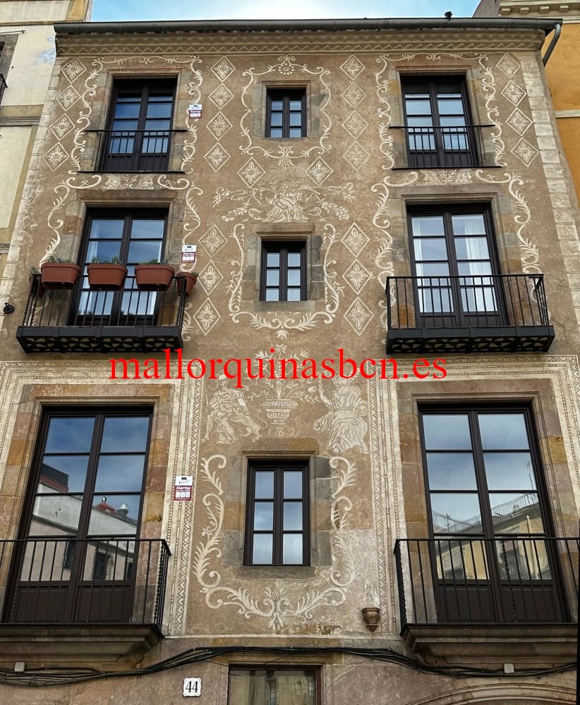 Mallorquinas bcn carpintero restaurador ventanas-balcones madera en barcelona