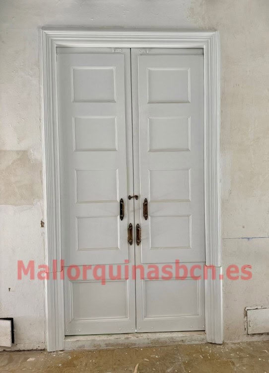 Mallorquinas bcn reparación restauración puertas principales madera puertas francesas en barcelona
